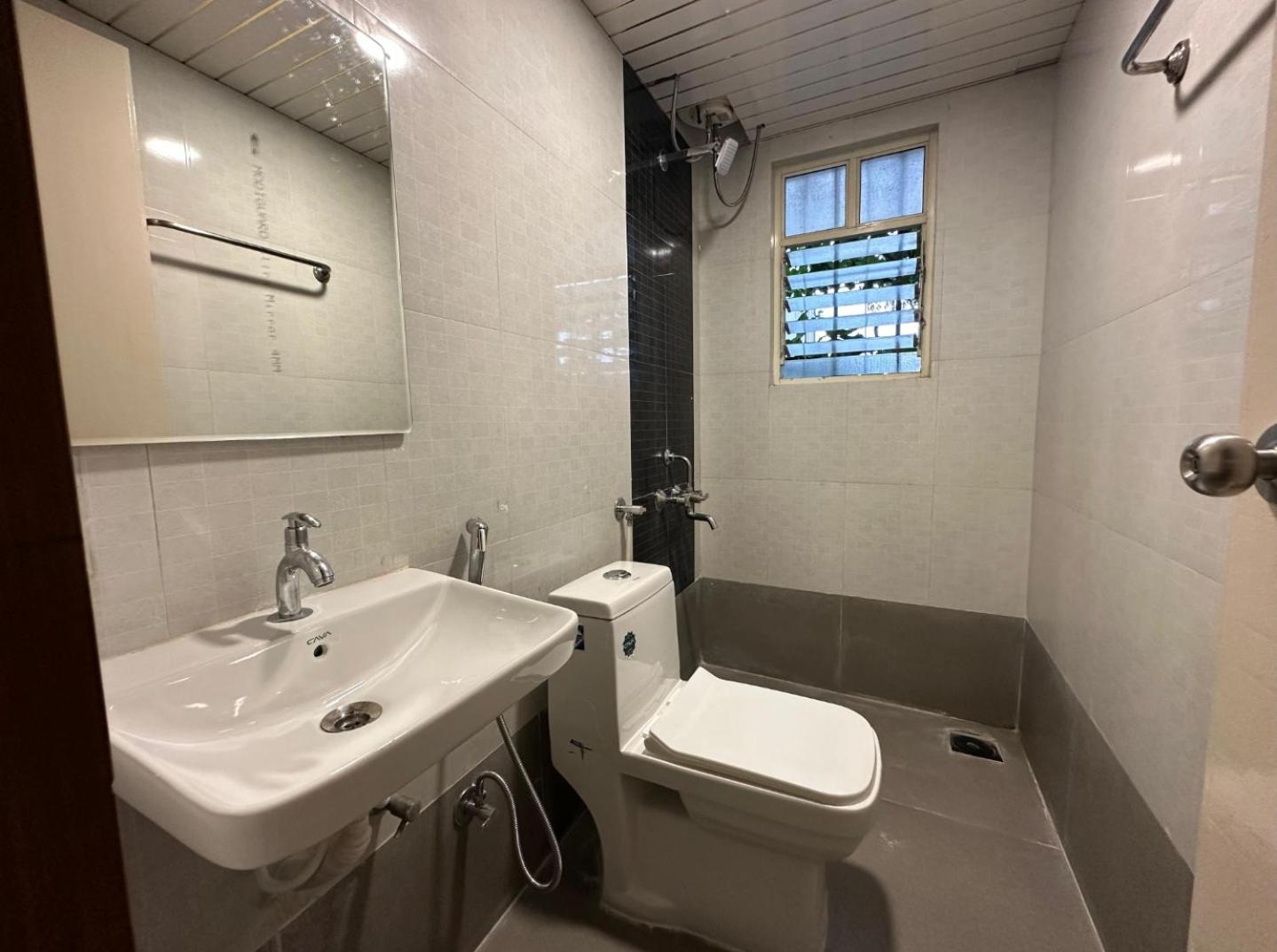 Hotel O The Leela Inn Pune Ngoại thất bức ảnh