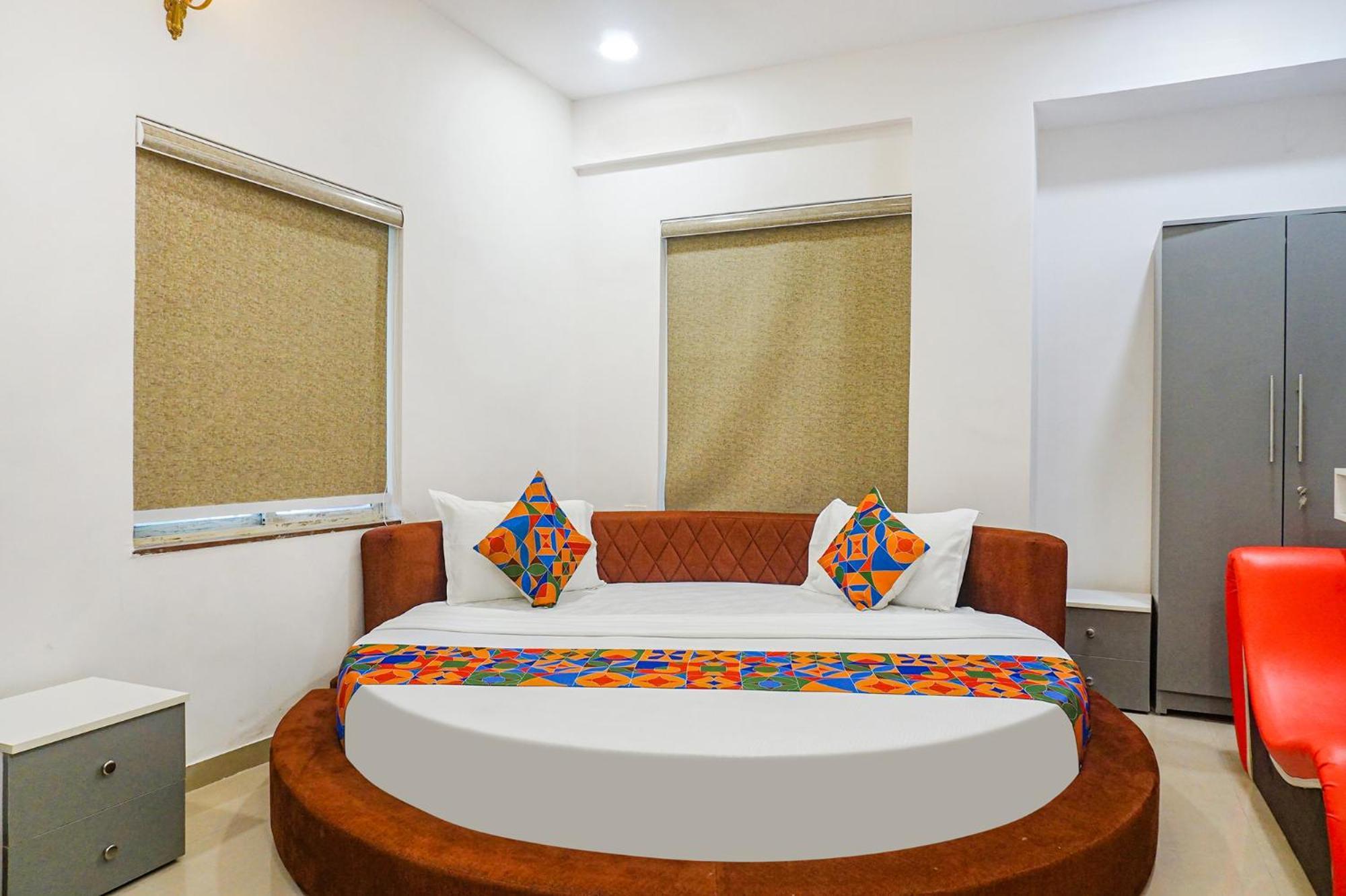 Hotel O The Leela Inn Pune Ngoại thất bức ảnh