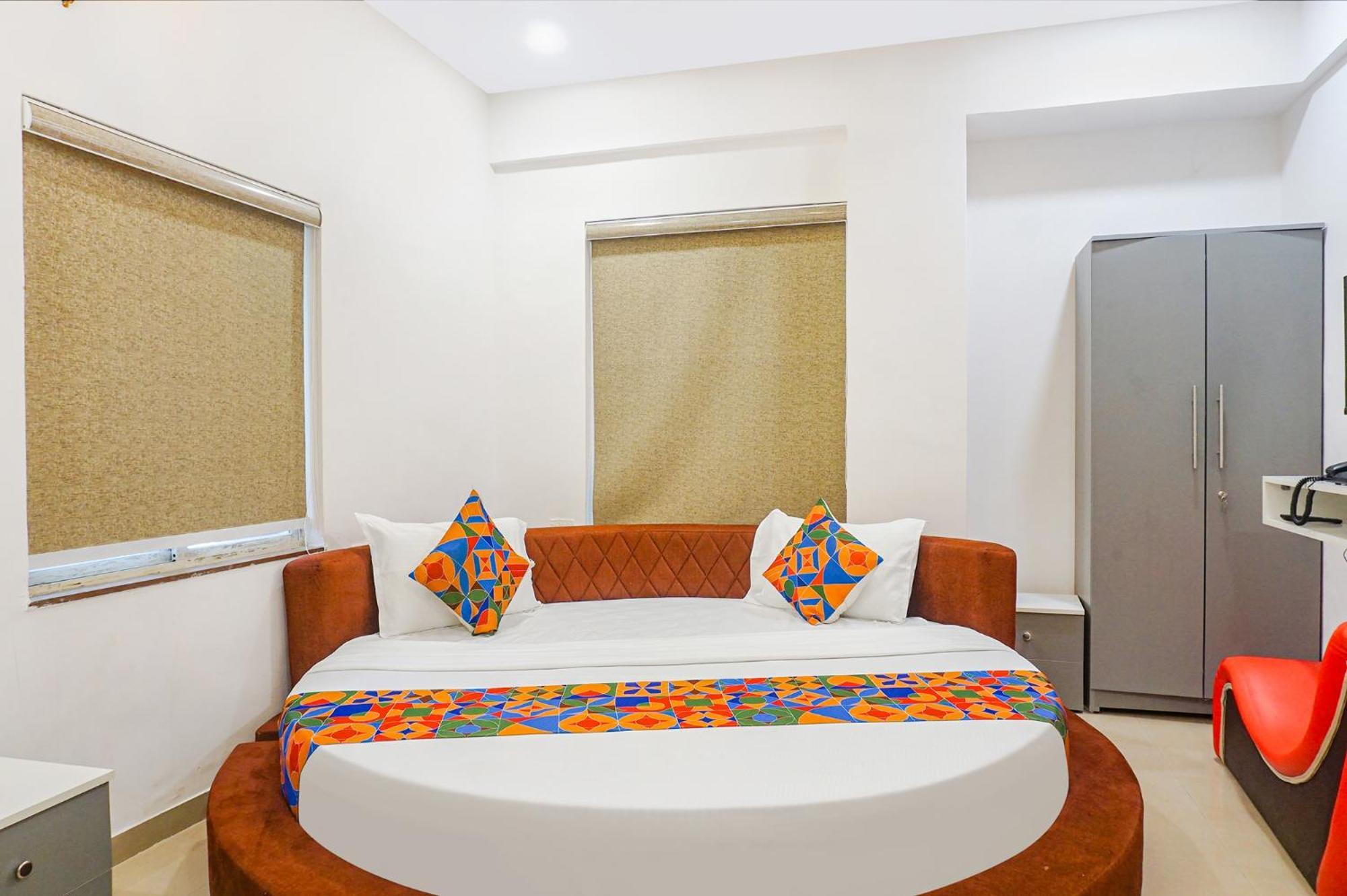 Hotel O The Leela Inn Pune Ngoại thất bức ảnh