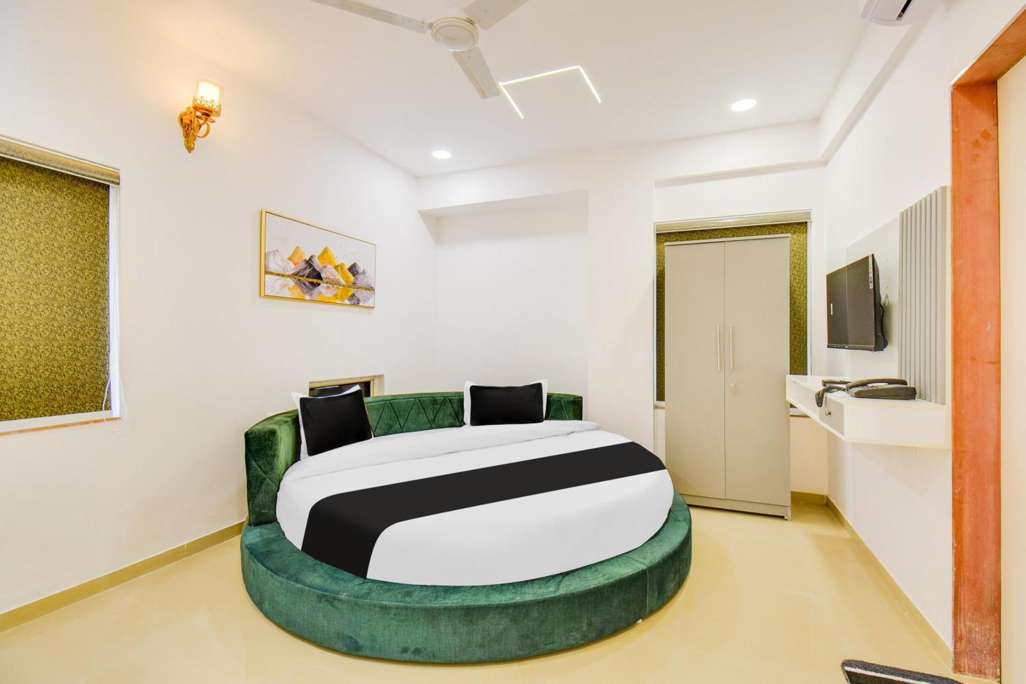 Hotel O The Leela Inn Pune Ngoại thất bức ảnh